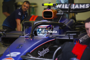 2024-02-22 - SARGEANT Logan (usa), Williams Racing FW46, portrait during the Formula 1 Aramco pre-season testing 2024 of the 2024 FIA Formula One World Championship from February 21 to 23, 2024 on the Bahrain International Circuit, in Sakhir, Bahrain - F1 - PRE-SEASON TESTING 2024 - BAHRAIN - FORMULA 1 - MOTORS