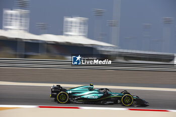 2024-02-22 - 14 ALONSO Fernando (spa), Aston Martin F1 Team AMR24, action during the Formula 1 Aramco pre-season testing 2024 of the 2024 FIA Formula One World Championship from February 21 to 23, 2024 on the Bahrain International Circuit, in Sakhir, Bahrain - F1 - PRE-SEASON TESTING 2024 - BAHRAIN - FORMULA 1 - MOTORS