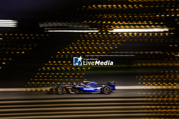 2024-02-22 - 02 SARGEANT Logan (usa), Williams Racing FW46, action during the Formula 1 Aramco pre-season testing 2024 of the 2024 FIA Formula One World Championship from February 21 to 23, 2024 on the Bahrain International Circuit, in Sakhir, Bahrain - F1 - PRE-SEASON TESTING 2024 - BAHRAIN - FORMULA 1 - MOTORS