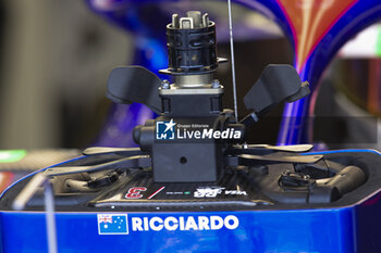 2024-02-23 - Visa Cash App RB F1 Team VCARB 01, mechanical detail, steering wheel, volant, during the Formula 1 Aramco pre-season testing 2024 of the 2024 FIA Formula One World Championship from February 21 to 23, 2024 on the Bahrain International Circuit, in Sakhir, Bahrain - F1 - PRE-SEASON TESTING 2024 - BAHRAIN - FORMULA 1 - MOTORS