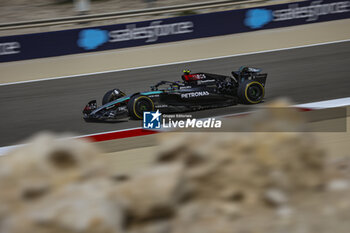 2024-02-23 - 44 HAMILTON Lewis (gbr), Mercedes AMG F1 Team W15, action during the Formula 1 Aramco pre-season testing 2024 of the 2024 FIA Formula One World Championship from February 21 to 23, 2024 on the Bahrain International Circuit, in Sakhir, Bahrain - F1 - PRE-SEASON TESTING 2024 - BAHRAIN - FORMULA 1 - MOTORS
