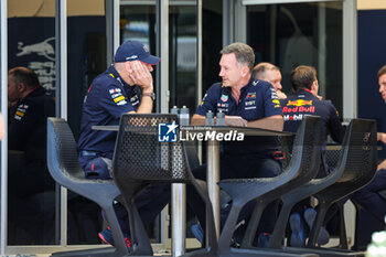 2024-02-29 - HORNER Christian (gbr), Team Principal of Red Bull Racing, NEWEY Adrian (gbr), Chief Technical Officer of Red Bull Racing, portrait during the Formula 1 Gulf Air Bahrain Grand Prix 2024, 1st round of the 2024 FIA Formula One World Championship from February 29 to March 2, 2024 on the Bahrain International Circuit, in Sakhir, Bahrain - F1 - BAHRAIN GRAND PRIX 2024 - FORMULA 1 - MOTORS