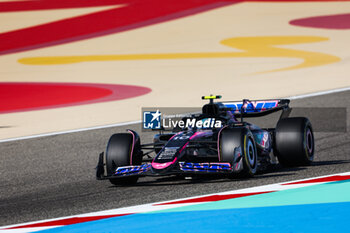 2024-02-29 - 10 GASLY Pierre (fra), Alpine F1 Team A524, action during the Formula 1 Gulf Air Bahrain Grand Prix 2024, 1st round of the 2024 FIA Formula One World Championship from February 29 to March 2, 2024 on the Bahrain International Circuit, in Sakhir, Bahrain - F1 - BAHRAIN GRAND PRIX 2024 - FORMULA 1 - MOTORS