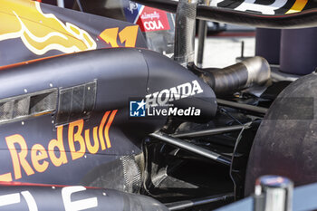 2024-02-29 - Red Bull Racing RB20, mechanical detail engine, moteur cover rear suspension aerodynamism, aerodynamic, aerodynamics during the Formula 1 Gulf Air Bahrain Grand Prix 2024, 1st round of the 2024 FIA Formula One World Championship from February 29 to March 2, 2024 on the Bahrain International Circuit, in Sakhir, Bahrain - F1 - BAHRAIN GRAND PRIX 2024 - FORMULA 1 - MOTORS