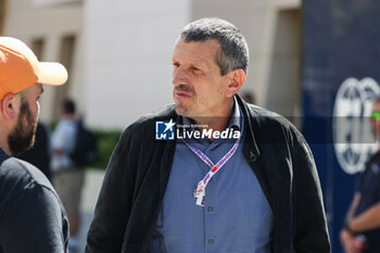 2024-03-01 - Guenther Steiner, portrait during the Formula 1 Gulf Air Bahrain Grand Prix 2024, 1st round of the 2024 FIA Formula One World Championship from February 29 to March 2, 2024 on the Bahrain International Circuit, in Sakhir, Bahrain - F1 - BAHRAIN GRAND PRIX 2024 - FORMULA 1 - MOTORS