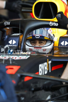 2024-03-01 - PEREZ Sergio (mex), Red Bull Racing RB20, portrait during the Formula 1 Gulf Air Bahrain Grand Prix 2024, 1st round of the 2024 FIA Formula One World Championship from February 29 to March 2, 2024 on the Bahrain International Circuit, in Sakhir, Bahrain - F1 - BAHRAIN GRAND PRIX 2024 - FORMULA 1 - MOTORS