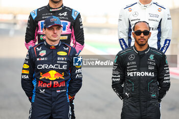 2024-03-02 - HAMILTON Lewis (gbr), Mercedes AMG F1 Team W15, VERSTAPPEN Max (ned), Red Bull Racing RB20, portrait during the Formula 1 Gulf Air Bahrain Grand Prix 2024, 1st round of the 2024 FIA Formula One World Championship from February 29 to March 2, 2024 on the Bahrain International Circuit, in Sakhir, Bahrain - F1 - BAHRAIN GRAND PRIX 2024 - FORMULA 1 - MOTORS