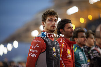 2024-03-02 - LECLERC Charles (mco), Scuderia Ferrari SF-24, portrait, starting grid during the Formula 1 Gulf Air Bahrain Grand Prix 2024, 1st round of the 2024 FIA Formula One World Championship from February 29 to March 2, 2024 on the Bahrain International Circuit, in Sakhir, Bahrain - F1 - BAHRAIN GRAND PRIX 2024 - FORMULA 1 - MOTORS