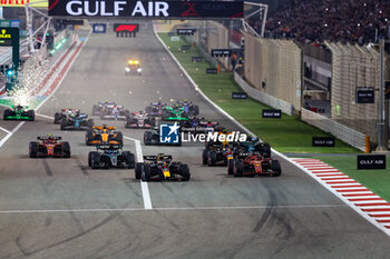 2024-03-02 - The start of the race: 01 VERSTAPPEN Max (nld), Red Bull Racing RB20, 16 LECLERC Charles (mco), Scuderia Ferrari SF-24, 63 RUSSELL George (gbr), Mercedes AMG F1 Team W15, action during the Formula 1 Gulf Air Bahrain Grand Prix 2024, 1st round of the 2024 FIA Formula One World Championship from February 29 to March 2, 2024 on the Bahrain International Circuit, in Sakhir, Bahrain - F1 - BAHRAIN GRAND PRIX 2024 - FORMULA 1 - MOTORS