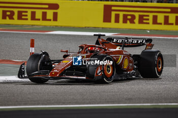 2024-03-02 - 16 LECLERC Charles (mco), Scuderia Ferrari SF-24, action during the Formula 1 Gulf Air Bahrain Grand Prix 2024, 1st round of the 2024 FIA Formula One World Championship from February 29 to March 2, 2024 on the Bahrain International Circuit, in Sakhir, Bahrain - F1 - BAHRAIN GRAND PRIX 2024 - FORMULA 1 - MOTORS