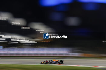 2024-03-02 - 11 PEREZ Sergio (mex), Red Bull Racing RB20, action during the Formula 1 Gulf Air Bahrain Grand Prix 2024, 1st round of the 2024 FIA Formula One World Championship from February 29 to March 2, 2024 on the Bahrain International Circuit, in Sakhir, Bahrain - F1 - BAHRAIN GRAND PRIX 2024 - FORMULA 1 - MOTORS