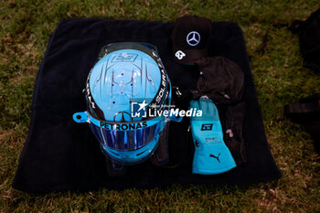 2024-03-02 - RUSSELL George (gbr), Mercedes AMG F1 Team W15, portrait helmet, casque, during the Formula 1 Gulf Air Bahrain Grand Prix 2024, 1st round of the 2024 FIA Formula One World Championship from February 29 to March 2, 2024 on the Bahrain International Circuit, in Sakhir, Bahrain - F1 - BAHRAIN GRAND PRIX 2024 - FORMULA 1 - MOTORS