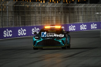 2024-03-06 - Aston Martin F1 Team, Safety Car during the Formula 1 Gulf Air Bahrain Grand Prix 2024, 1st round of the 2024 FIA Formula One World Championship from February 29 to March 2, 2024 on the Bahrain International Circuit, in Sakhir, Bahrain - F1 - BAHRAIN GRAND PRIX 2024 - FORMULA 1 - MOTORS
