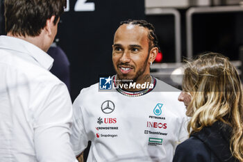 2024-03-06 - WOLFF Toto (aut), Team Principal & CEO of Mercedes AMG F1 Team, portrait HAMILTON Lewis (gbr), Mercedes AMG F1 Team W15, portrait PIN Doriane (fra), Prema Racing supported by Mercedes, Tatuus F4-T-421, portrait during the Formula 1 Gulf Air Bahrain Grand Prix 2024, 1st round of the 2024 FIA Formula One World Championship from February 29 to March 2, 2024 on the Bahrain International Circuit, in Sakhir, Bahrain - F1 - BAHRAIN GRAND PRIX 2024 - FORMULA 1 - MOTORS