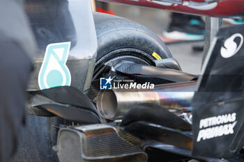 2024-03-07 - Mercedes AMG F1 Team W15, mechanical detail, Lower deflector rotation during the Formula 1 STC Saudi Arabian Grand Prix 2024, 2nd round of the 2024 Formula One World Championship from March 7 to 9, 2024 on the Jeddah Corniche Circuit, in Jeddah, Saudi Arabia - F1 - SAUDI ARABIAN GRAND PRIX 2024 - FORMULA 1 - MOTORS