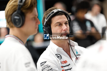 2024-03-07 - WOLFF Toto (aut), Team Principal & CEO of Mercedes AMG F1 Team, portrait stand, pit lane, during the Formula 1 STC Saudi Arabian Grand Prix 2024, 2nd round of the 2024 Formula One World Championship from March 7 to 9, 2024 on the Jeddah Corniche Circuit, in Jeddah, Saudi Arabia - DPPI - F1 - SAUDI ARABIAN GRAND PRIX 2024 - FORMULA 1 - MOTORS