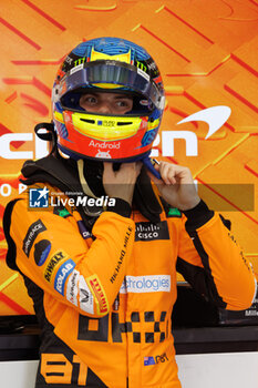 2024-03-08 - PIASTRI Oscar (aus), McLaren F1 Team MCL38, portrait during the Formula 1 STC Saudi Arabian Grand Prix 2024, 2nd round of the 2024 Formula One World Championship from March 7 to 9, 2024 on the Jeddah Corniche Circuit, in Jeddah, Saudi Arabia - F1 - SAUDI ARABIAN GRAND PRIX 2024 - FORMULA 1 - MOTORS