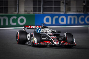 2024-03-08 - 20 MAGNUSSEN Kevin (den), Haas F1 Team VF-24 Ferrari, action during the Formula 1 STC Saudi Arabian Grand Prix 2024, 2nd round of the 2024 Formula One World Championship from March 7 to 9, 2024 on the Jeddah Corniche Circuit, in Jeddah, Saudi Arabia - F1 - SAUDI ARABIAN GRAND PRIX 2024 - FORMULA 1 - MOTORS