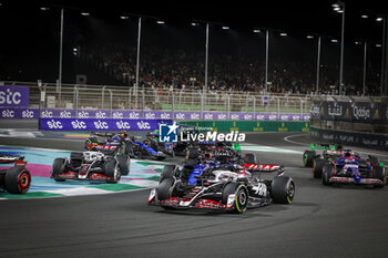 2024-03-09 - 20 MAGNUSSEN Kevin (den), Haas F1 Team VF-24 Ferrari ad 27 HULKENBERG Nico (ger), Haas F1 Team VF-24 Ferrari, action, start of the race, depart, during the Formula 1 STC Saudi Arabian Grand Prix 2024, 2nd round of the 2024 Formula One World Championship from March 7 to 9, 2024 on the Jeddah Corniche Circuit, in Jeddah, Saudi Arabia - F1 - SAUDI ARABIAN GRAND PRIX 2024 - FORMULA 1 - MOTORS
