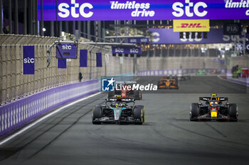 2024-03-09 - 44 HAMILTON Lewis (gbr), Mercedes AMG F1 Team W15 and 11 PEREZ Sergio (mex), Red Bull Racing RB20, action during the Formula 1 STC Saudi Arabian Grand Prix 2024, 2nd round of the 2024 Formula One World Championship from March 7 to 9, 2024 on the Jeddah Corniche Circuit, in Jeddah, Saudi Arabia - F1 - SAUDI ARABIAN GRAND PRIX 2024 - FORMULA 1 - MOTORS