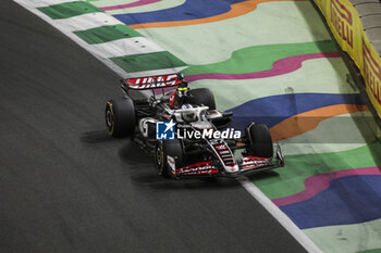 2024-03-09 - 27 HULKENBERG Nico (ger), Haas F1 Team VF-24 Ferrari, action during the Formula 1 STC Saudi Arabian Grand Prix 2024, 2nd round of the 2024 Formula One World Championship from March 7 to 9, 2024 on the Jeddah Corniche Circuit, in Jeddah, Saudi Arabia - F1 - SAUDI ARABIAN GRAND PRIX 2024 - FORMULA 1 - MOTORS