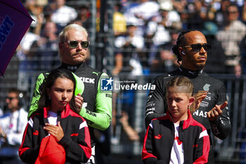 2024-03-24 - BOTTAS Valtteri (fin), Stake F1 Team Kick Sauber C44, HAMILTON Lewis (gbr), Mercedes AMG F1 Team W15, portrait during the Formula 1 Rolex Australian Grand Prix 2024, 3rd round of the 2024 Formula One World Championship from March 22 to 24, 2024 on the Albert Park Circuit, in Melbourne, Australia - F1 - AUSTRALIAN GRAND PRIX 2024 - FORMULA 1 - MOTORS