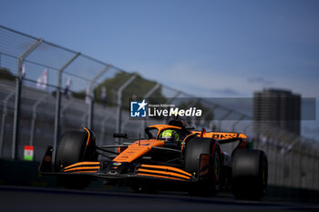 2024-03-24 - 04 NORRIS Lando (gbr), McLaren F1 Team MCL38, action during the Formula 1 Rolex Australian Grand Prix 2024, 3rd round of the 2024 Formula One World Championship from March 22 to 24, 2024 on the Albert Park Circuit, in Melbourne, Australia - F1 - AUSTRALIAN GRAND PRIX 2024 - FORMULA 1 - MOTORS