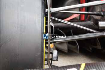 2024-04-05 - Smaller inlet and exit ducts for the front brakes, Red Bull Racing RB20, mechanical detail, during the Formula 1 MSC Cruises Japanese Grand Prix 2024, 4th round of the 2024 Formula One World Championship from April 5 to 7, 2024 on the Suzuka International Racing Course, in Suzuka, Japan - F1 - JAPANESE GRAND PRIX 2024 - FORMULA 1 - MOTORS