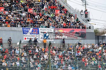 2024-04-06 - foule, crowd, during the Formula 1 MSC Cruises Japanese Grand Prix 2024, 4th round of the 2024 Formula One World Championship from April 5 to 7, 2024 on the Suzuka International Racing Course, in Suzuka, Japan - F1 - JAPANESE GRAND PRIX 2024 - FORMULA 1 - MOTORS