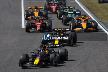 2024-04-07 - 01 VERSTAPPEN Max (nld), Red Bull Racing RB20, action leads during the Formula 1 MSC Cruises Japanese Grand Prix 2024, 4th round of the 2024 Formula One World Championship from April 5 to 7, 2024 on the Suzuka International Racing Course, in Suzuka, Japan - F1 - JAPANESE GRAND PRIX 2024 - FORMULA 1 - MOTORS