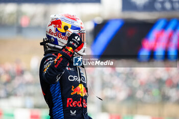 2024-04-07 - VERSTAPPEN Max (ned), Red Bull Racing RB20, portrait celebrating race victory during the Formula 1 MSC Cruises Japanese Grand Prix 2024, 4th round of the 2024 Formula One World Championship from April 5 to 7, 2024 on the Suzuka International Racing Course, in Suzuka, Japan - F1 - JAPANESE GRAND PRIX 2024 - FORMULA 1 - MOTORS