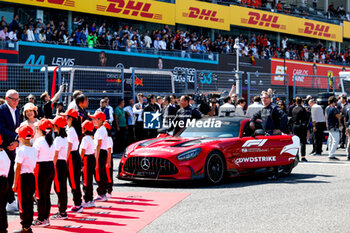 2024-04-07 - Safety Car during the Formula 1 MSC Cruises Japanese Grand Prix 2024, 4th round of the 2024 Formula One World Championship from April 5 to 7, 2024 on the Suzuka International Racing Course, in Suzuka, Japan - F1 - JAPANESE GRAND PRIX 2024 - FORMULA 1 - MOTORS