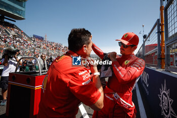 2024-04-07 - LECLERC Charles (mco), Scuderia Ferrari SF-24, portrait grille de depart, starting grid, during the Formula 1 MSC Cruises Japanese Grand Prix 2024, 4th round of the 2024 Formula One World Championship from April 5 to 7, 2024 on the Suzuka International Racing Course, in Suzuka, Japan - F1 - JAPANESE GRAND PRIX 2024 - FORMULA 1 - MOTORS
