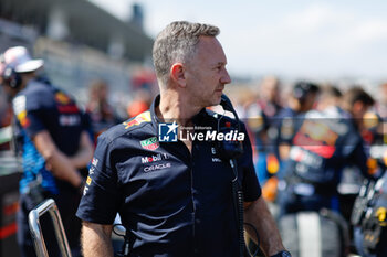 2024-04-07 - HORNER Christian (gbr), Team Principal of Red Bull Racing, portrait grille de depart, starting grid, during the Formula 1 MSC Cruises Japanese Grand Prix 2024, 4th round of the 2024 Formula One World Championship from April 5 to 7, 2024 on the Suzuka International Racing Course, in Suzuka, Japan - F1 - JAPANESE GRAND PRIX 2024 - FORMULA 1 - MOTORS