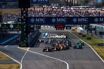 2024-04-07 - Restart of the race: 01 VERSTAPPEN Max (nld), Red Bull Racing RB20, 11 PEREZ Sergio (mex), Red Bull Racing RB20, 04 NORRIS Lando (gbr), McLaren F1 Team MCL38, 14 ALONSO Fernando (spa), Aston Martin F1 Team AMR24, action during the Formula 1 MSC Cruises Japanese Grand Prix 2024, 4th round of the 2024 Formula One World Championship from April 5 to 7, 2024 on the Suzuka International Racing Course, in Suzuka, Japan - F1 - JAPANESE GRAND PRIX 2024 - FORMULA 1 - MOTORS