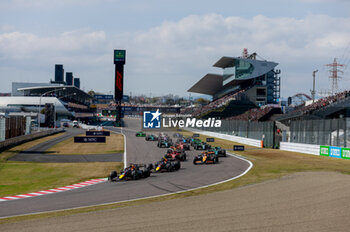 2024-04-07 - Start of the race: 01 VERSTAPPEN Max (nld), Red Bull Racing RB20, 11 PEREZ Sergio (mex), Red Bull Racing RB20, action during the Formula 1 MSC Cruises Japanese Grand Prix 2024, 4th round of the 2024 Formula One World Championship from April 5 to 7, 2024 on the Suzuka International Racing Course, in Suzuka, Japan - F1 - JAPANESE GRAND PRIX 2024 - FORMULA 1 - MOTORS