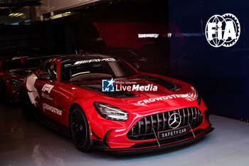 2024-04-18 - The FIA Mercedes-AMG GT Black Series Safety Car during the Formula 1 Lenovo Chinese Grand Prix 2024, 5th round of the 2024 Formula One World Championship from April 19 to 21, 2024 on the Shanghai International Circuit, in Shanghai, China - F1 - CHINESE GRAND PRIX 2024 - FORMULA 1 - MOTORS