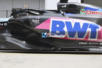 2024-04-19 - Alpine F1 Team A524, mechanical detail revised diffuser letterbox in the diffuser sidewall. during the Formula 1 Lenovo Chinese Grand Prix 2024, 5th round of the 2024 Formula One World Championship from April 19 to 21, 2024 on the Shanghai International Circuit, in Shanghai, China - F1 - CHINESE GRAND PRIX 2024 - FORMULA 1 - MOTORS