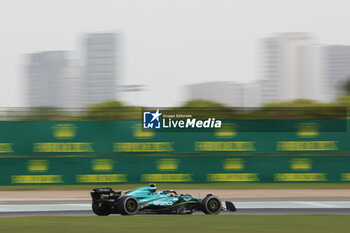 2024-04-19 - 14 ALONSO Fernando (spa), Aston Martin F1 Team AMR24, action during the Formula 1 Lenovo Chinese Grand Prix 2024, 5th round of the 2024 Formula One World Championship from April 19 to 21, 2024 on the Shanghai International Circuit, in Shanghai, China - F1 - CHINESE GRAND PRIX 2024 - FORMULA 1 - MOTORS