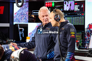 2024-04-19 - MARKO Helmut (aut), Drivers’ Manager of Red Bull Racing, LAMBIASE Gianpiero, Race Engineer of Max Verstappen, portrait, during the Formula 1 Lenovo Chinese Grand Prix 2024, 5th round of the 2024 Formula One World Championship from April 19 to 21, 2024 on the Shanghai International Circuit, in Shanghai, China - F1 - CHINESE GRAND PRIX 2024 - FORMULA 1 - MOTORS
