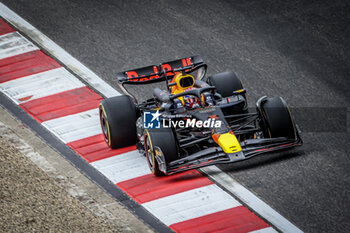 2024-04-19 - 01 VERSTAPPEN Max (nld), Red Bull Racing RB20, action Qualifying Sprint Race during the Formula 1 Lenovo Chinese Grand Prix 2024, 5th round of the 2024 Formula One World Championship from April 19 to 21, 2024 on the Shanghai International Circuit, in Shanghai, China - F1 - CHINESE GRAND PRIX 2024 - FORMULA 1 - MOTORS