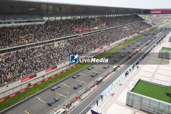 2024-04-20 - Start of the sprint race during the Formula 1 Lenovo Chinese Grand Prix 2024, 5th round of the 2024 Formula One World Championship from April 19 to 21, 2024 on the Shanghai International Circuit, in Shanghai, China - F1 - CHINESE GRAND PRIX 2024 - FORMULA 1 - MOTORS