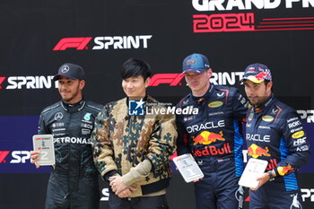 2024-04-20 - HAMILTON Lewis (gbr), Mercedes AMG F1 Team W15, portrait, VERSTAPPEN Max (ned), Red Bull Racing RB20, portrait and PEREZ Sergio (mex), Red Bull Racing RB20, portrait during the Formula 1 Lenovo Chinese Grand Prix 2024, 5th round of the 2024 Formula One World Championship from April 19 to 21, 2024 on the Shanghai International Circuit, in Shanghai, China - F1 - CHINESE GRAND PRIX 2024 - FORMULA 1 - MOTORS