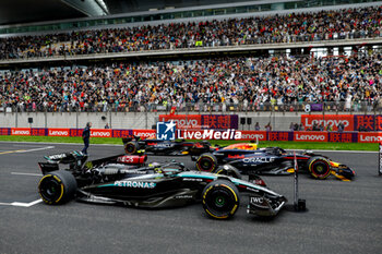 2024-04-20 - HAMILTON Lewis (gbr), Mercedes AMG F1 Team W15, portrait, VERSTAPPEN Max (ned), Red Bull Racing RB20, portrait and PEREZ Sergio (mex), Red Bull Racing RB20, portrait during the Formula 1 Lenovo Chinese Grand Prix 2024, 5th round of the 2024 Formula One World Championship from April 19 to 21, 2024 on the Shanghai International Circuit, in Shanghai, China - F1 - CHINESE GRAND PRIX 2024 - FORMULA 1 - MOTORS