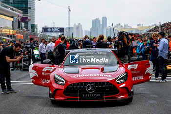 2024-04-20 - Safety Car during the Formula 1 Lenovo Chinese Grand Prix 2024, 5th round of the 2024 Formula One World Championship from April 19 to 21, 2024 on the Shanghai International Circuit, in Shanghai, China - F1 - CHINESE GRAND PRIX 2024 - FORMULA 1 - MOTORS