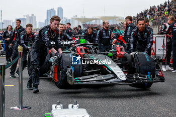 2024-04-20 - RUSSELL George (gbr), Mercedes AMG F1 Team W15, portrait during the Formula 1 Lenovo Chinese Grand Prix 2024, 5th round of the 2024 Formula One World Championship from April 19 to 21, 2024 on the Shanghai International Circuit, in Shanghai, China - F1 - CHINESE GRAND PRIX 2024 - FORMULA 1 - MOTORS