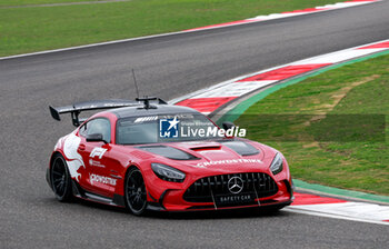 2024-04-20 - Safety Car during the Formula 1 Lenovo Chinese Grand Prix 2024, 5th round of the 2024 Formula One World Championship from April 19 to 21, 2024 on the Shanghai International Circuit, in Shanghai, China - F1 - CHINESE GRAND PRIX 2024 - FORMULA 1 - MOTORS