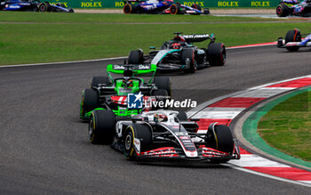 2024-04-20 - 20 MAGNUSSEN Kevin (den), Haas F1 Team VF-24 Ferrari, action during the Formula 1 Lenovo Chinese Grand Prix 2024, 5th round of the 2024 Formula One World Championship from April 19 to 21, 2024 on the Shanghai International Circuit, in Shanghai, China - F1 - CHINESE GRAND PRIX 2024 - FORMULA 1 - MOTORS