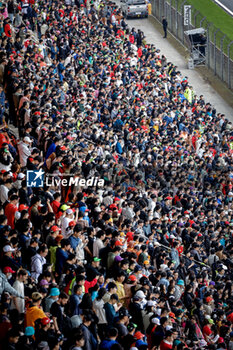 2024-04-20 - spectators, fans during the Formula 1 Lenovo Chinese Grand Prix 2024, 5th round of the 2024 Formula One World Championship from April 19 to 21, 2024 on the Shanghai International Circuit, in Shanghai, China - F1 - CHINESE GRAND PRIX 2024 - FORMULA 1 - MOTORS