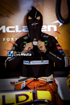 2024-04-20 - PIASTRI Oscar (aus), McLaren F1 Team MCL38, portrait Sprint Race during the Formula 1 Lenovo Chinese Grand Prix 2024, 5th round of the 2024 Formula One World Championship from April 19 to 21, 2024 on the Shanghai International Circuit, in Shanghai, China - F1 - CHINESE GRAND PRIX 2024 - FORMULA 1 - MOTORS